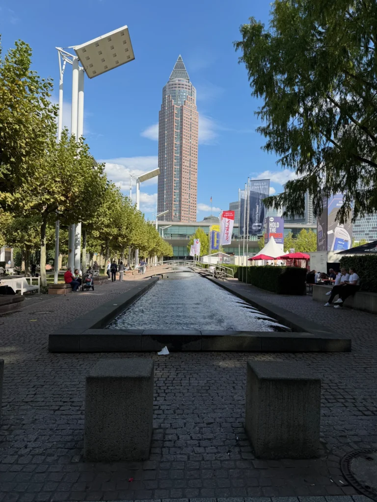 Ambiance et visite du salon &mdash; Automechanika Francfort 2026