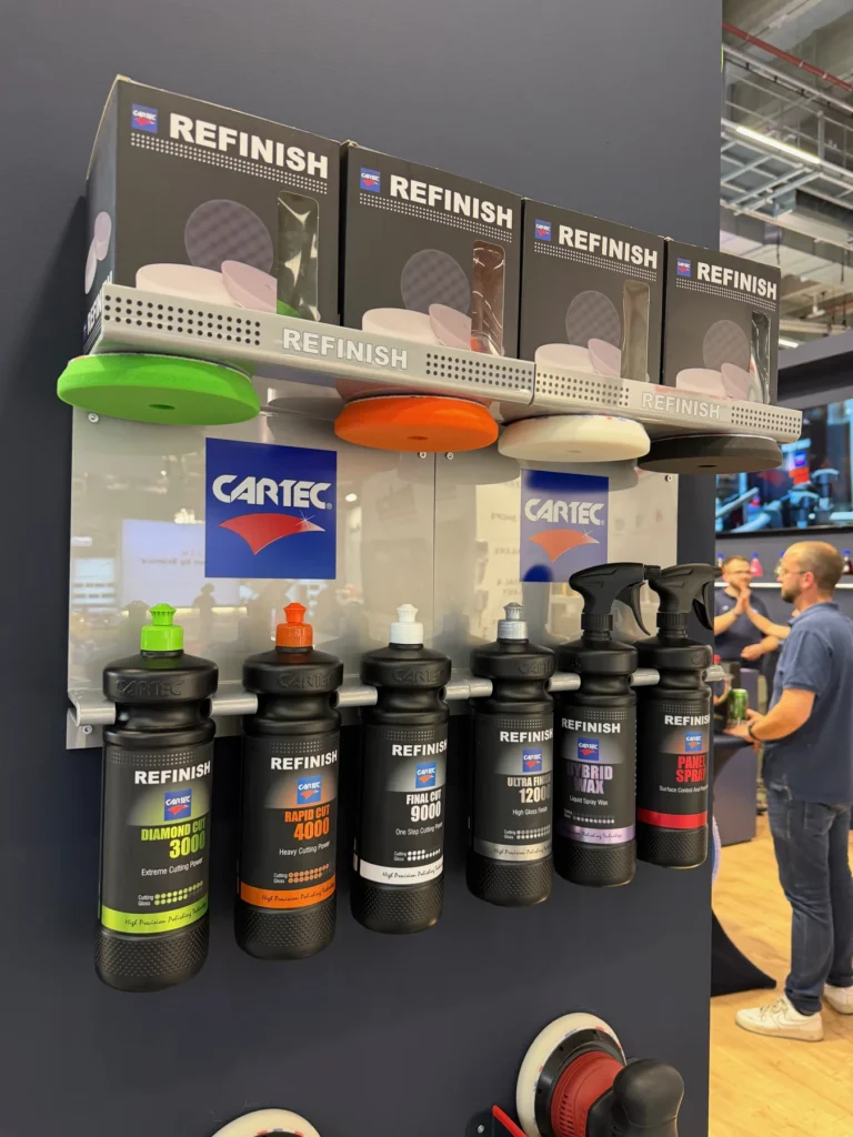 Polisseuses et accessoires au stand Cartec &mdash; Automechanika Francfort 2026