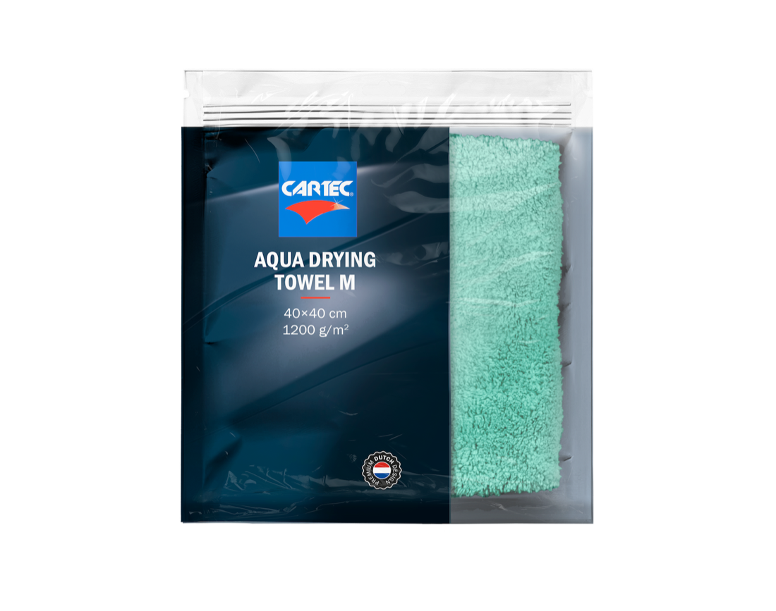 Cartec Aqua Drying Towel M : microfibre de séchage verte dans son emballage