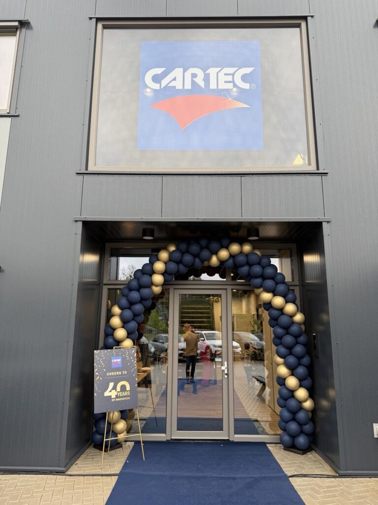Entr&eacute;e de Cartec World d&eacute;cor&eacute;e pour son 40e anniversaire