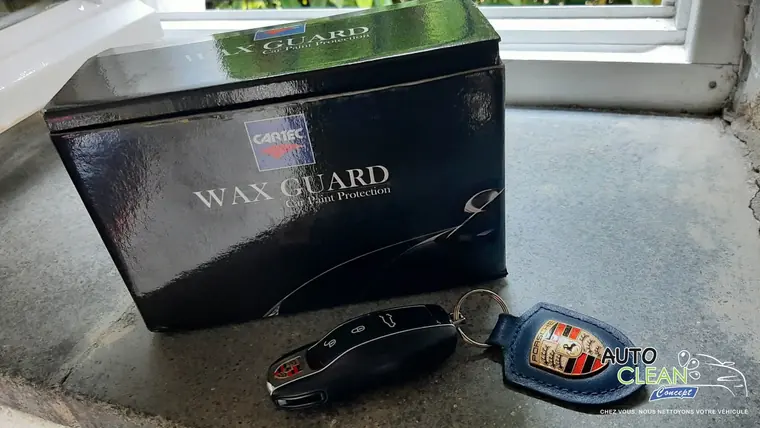Bo&icirc;te Cartec Wax Guard avec cl&eacute; de voiture