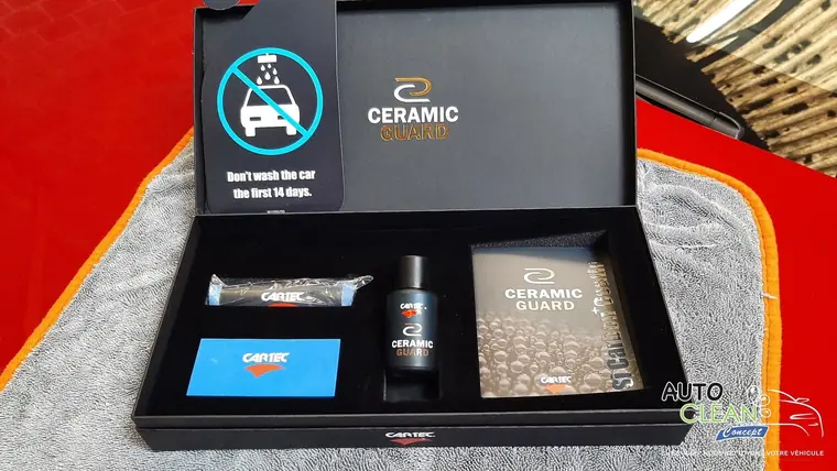 Coffret Ceramic Guard ouvert et accessoires