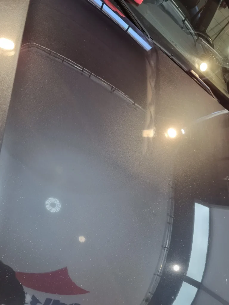Contr&ocirc;le de l&rsquo;&eacute;tat de surface et pr&eacute;paration de la finition lors de la formation Cartec Ceramic Guard