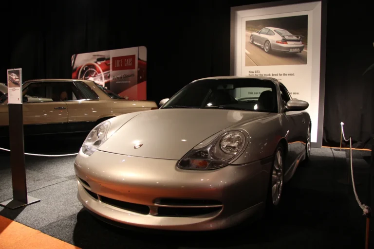 V&eacute;hicule ou d&eacute;tail photographi&eacute; lors de notre visite de Classic Expo Waregem 2023