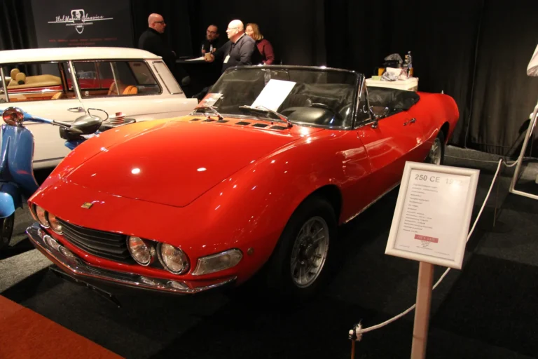V&eacute;hicule ou d&eacute;tail photographi&eacute; lors de notre visite de Classic Expo Waregem 2023