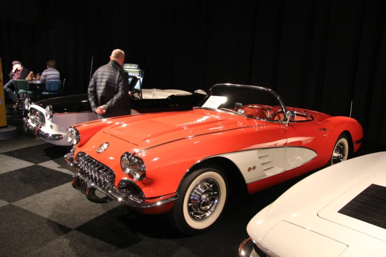 V&eacute;hicule ou d&eacute;tail photographi&eacute; lors de notre visite de Classic Expo Waregem 2023