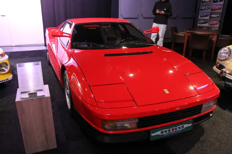 V&eacute;hicule ou d&eacute;tail photographi&eacute; lors de notre visite de Classic Expo Waregem 2023