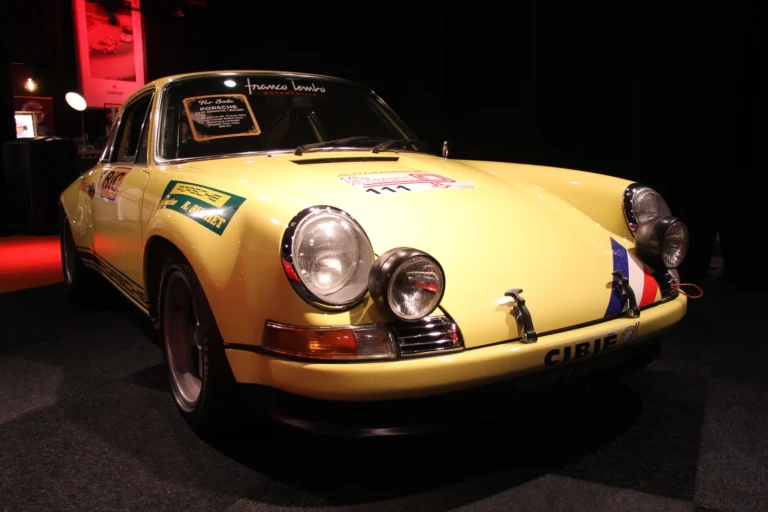 V&eacute;hicule ou d&eacute;tail photographi&eacute; lors de notre visite de Classic Expo Waregem 2023