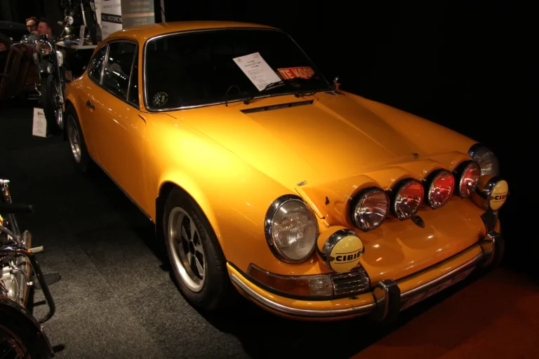 V&eacute;hicule ou d&eacute;tail photographi&eacute; lors de notre visite de Classic Expo Waregem 2023