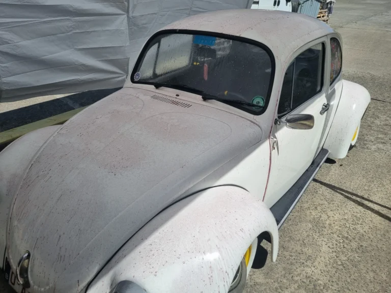 Anc&ecirc;tre trait&eacute; avec Cartec Iron Wash : application sur une Volkswagen Coccinelle