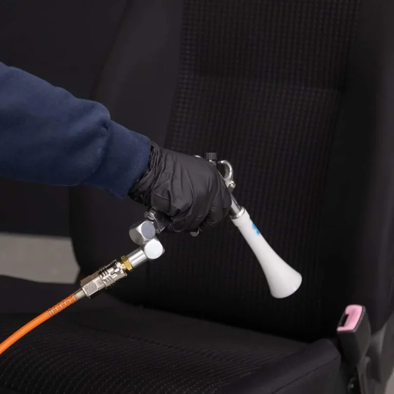 Produits et accessoires Cartec pour le nettoyage et l&rsquo;entretien de l&rsquo;habitacle
