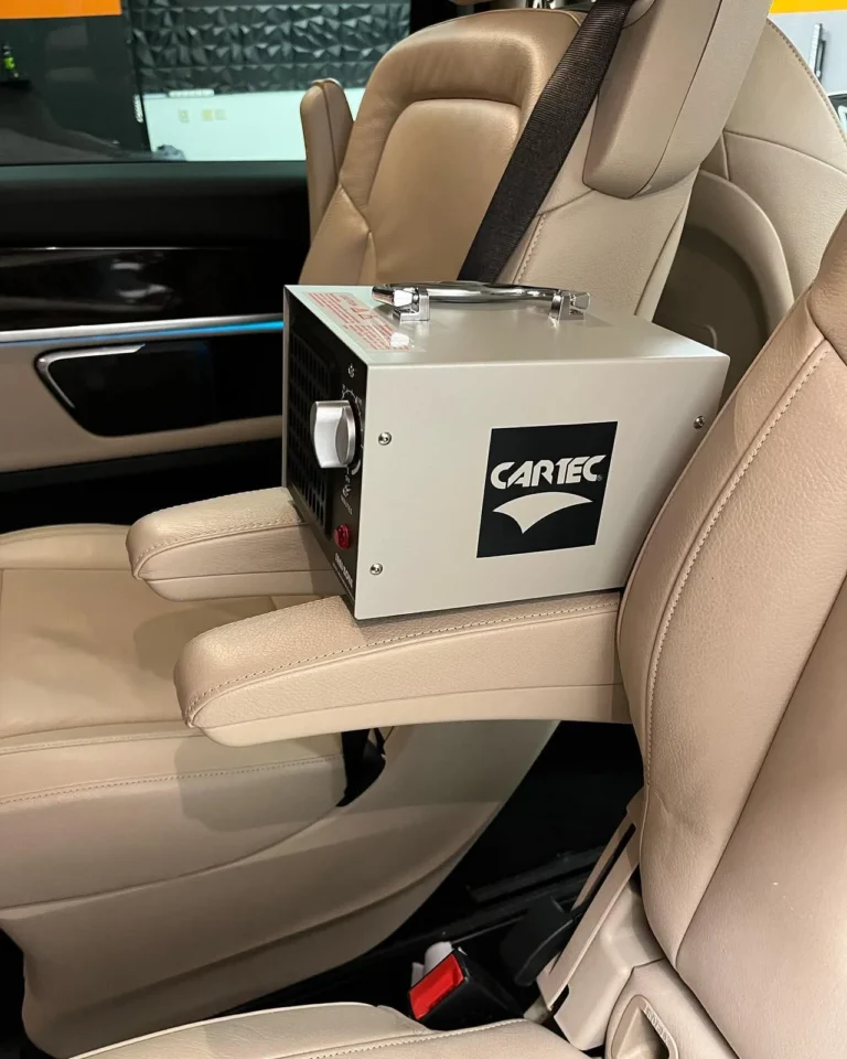 Produits et accessoires Cartec pour le nettoyage et l’entretien de l’habitacle