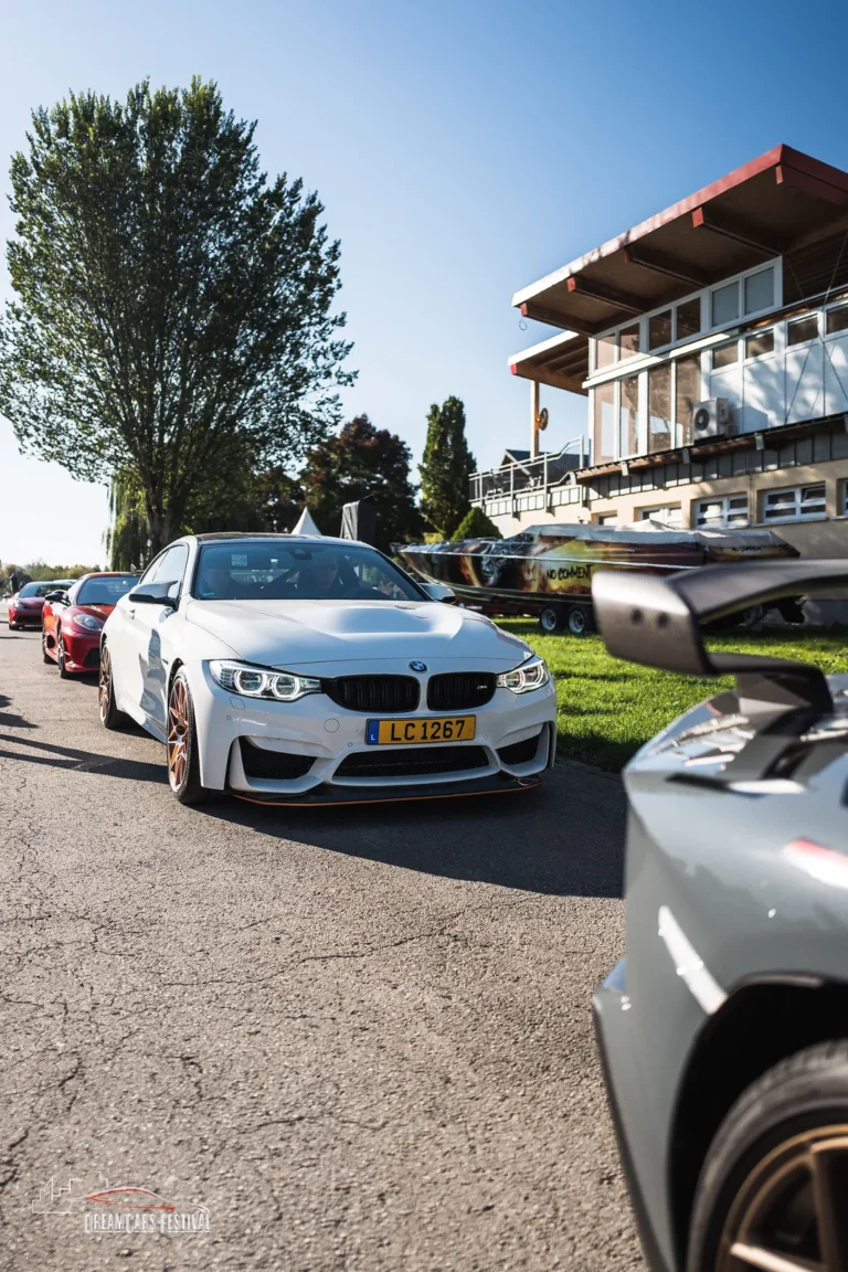 Voitures exposées au Dream Car Festival au Luxembourg