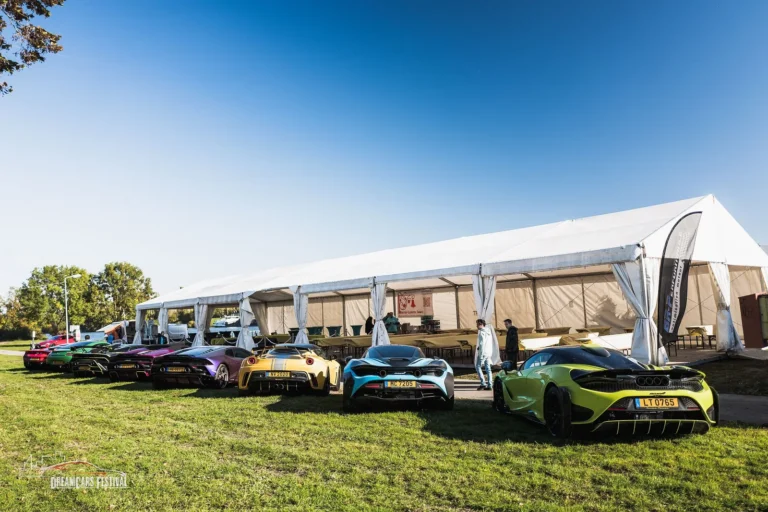 Voitures exposées au Dream Car Festival au Luxembourg