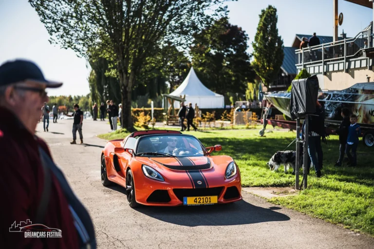 Voitures exposées au Dream Car Festival au Luxembourg