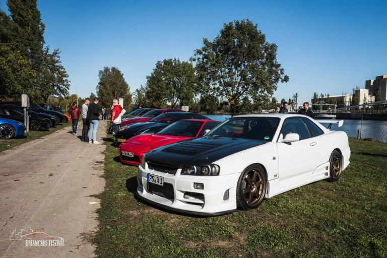 Voitures exposées au Dream Car Festival au Luxembourg
