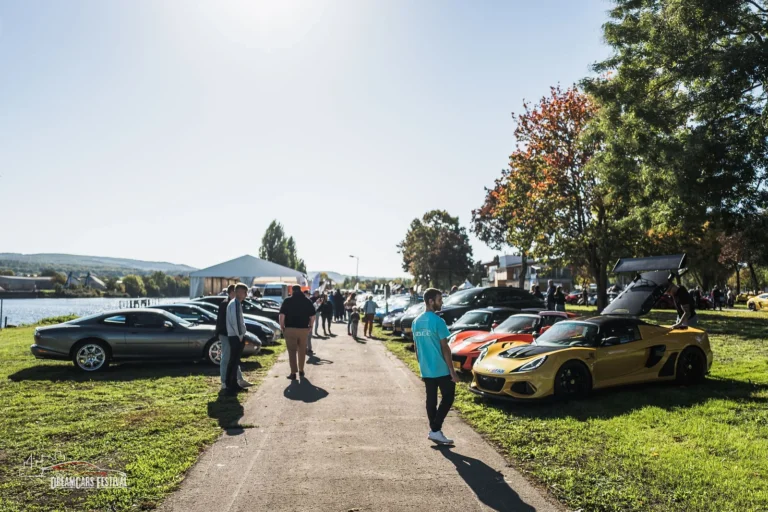 Voitures exposées au Dream Car Festival au Luxembourg