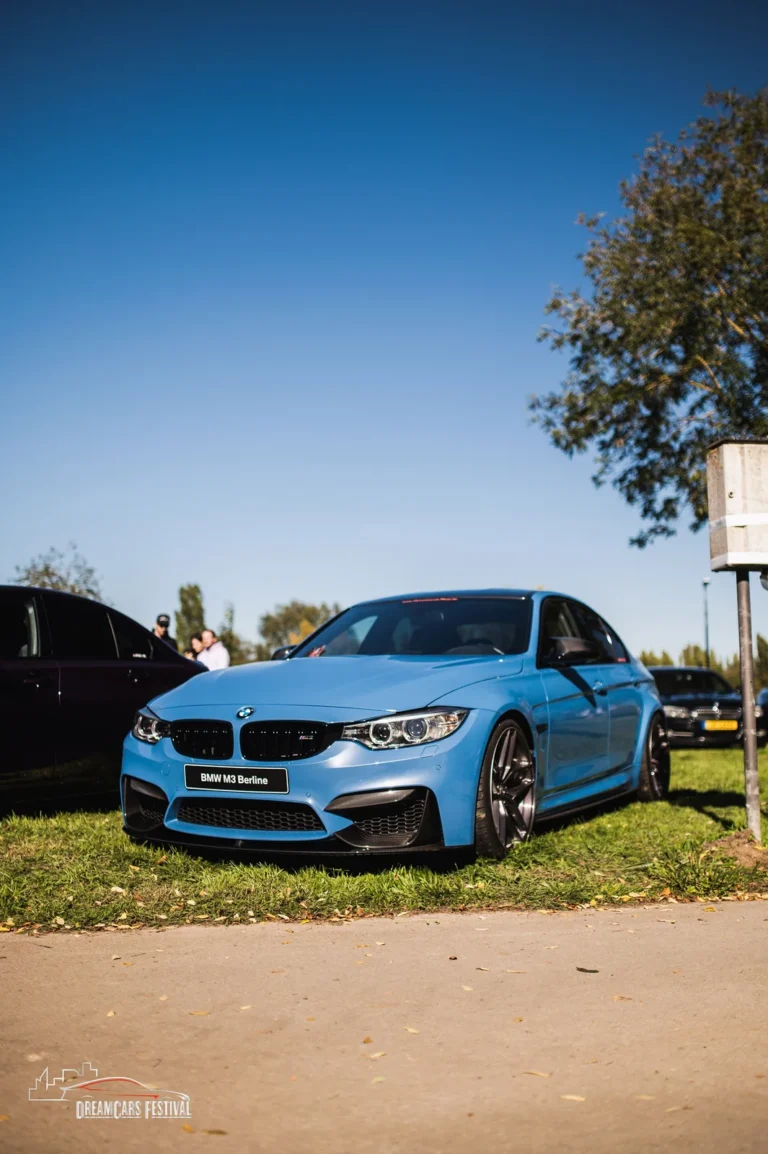 Voitures exposées au Dream Car Festival au Luxembourg