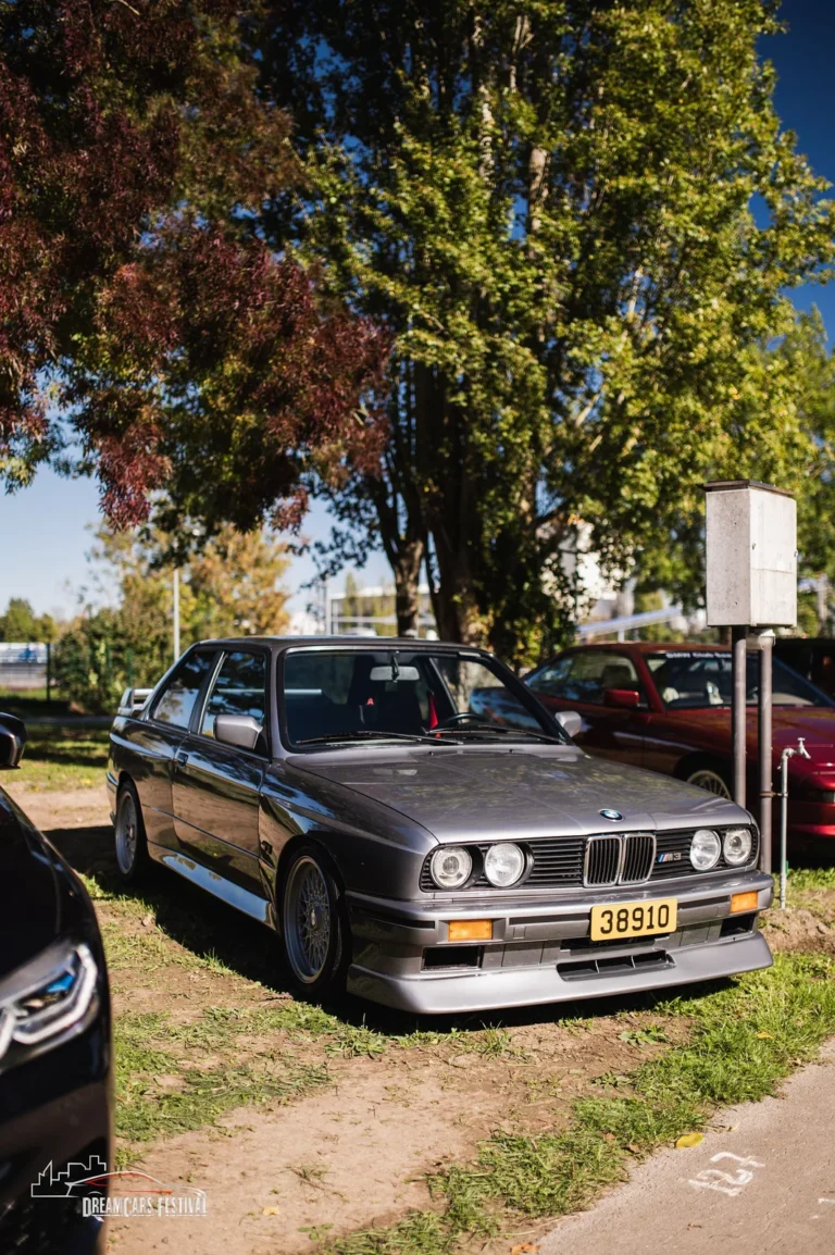 Voitures exposées au Dream Car Festival au Luxembourg