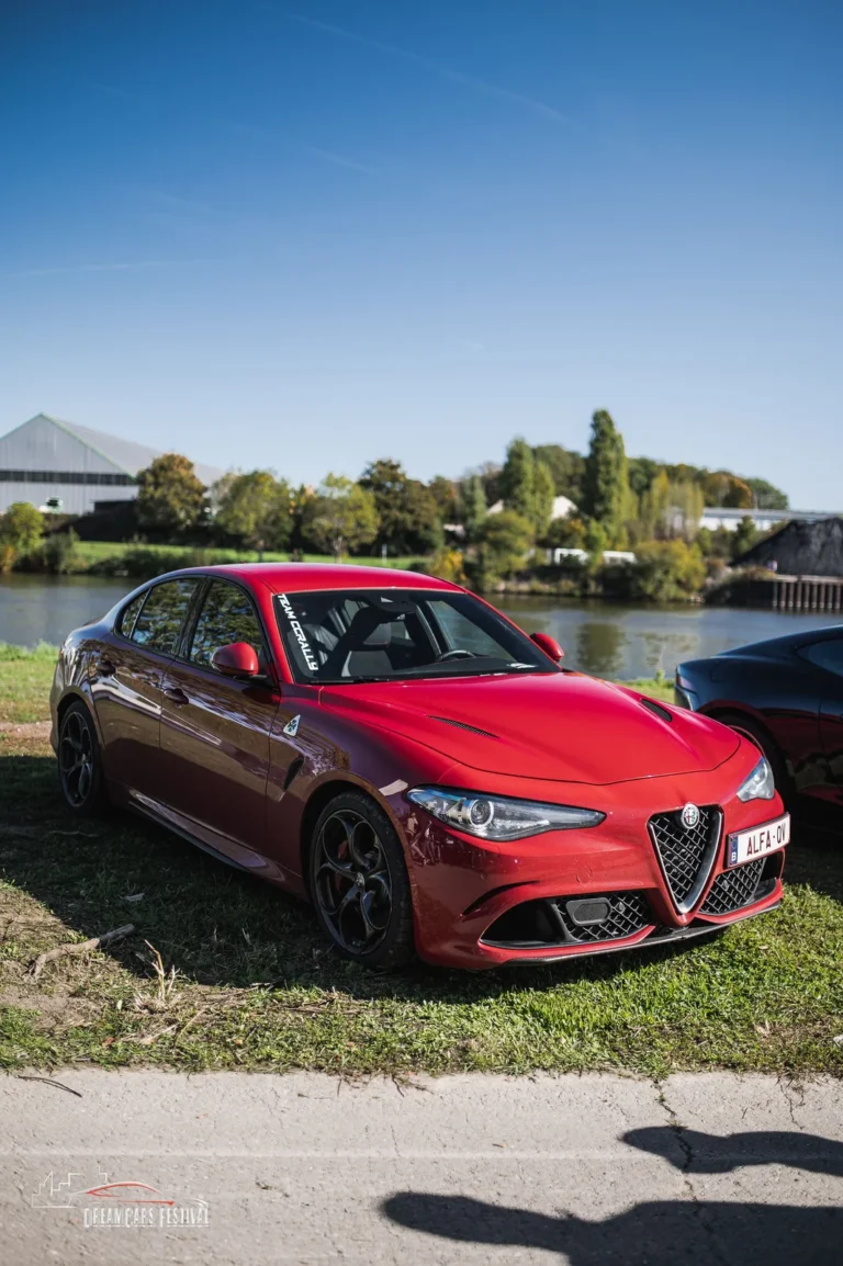 Voitures exposées au Dream Car Festival au Luxembourg