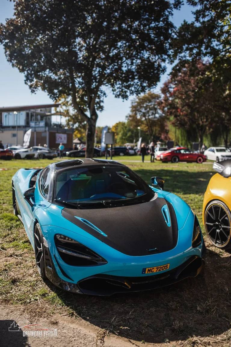 Voitures exposées au Dream Car Festival au Luxembourg