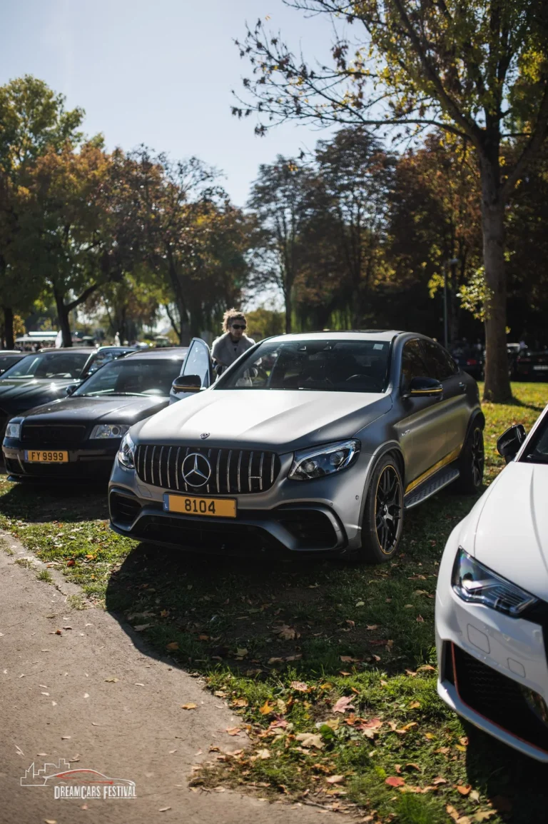 Voitures exposées au Dream Car Festival au Luxembourg