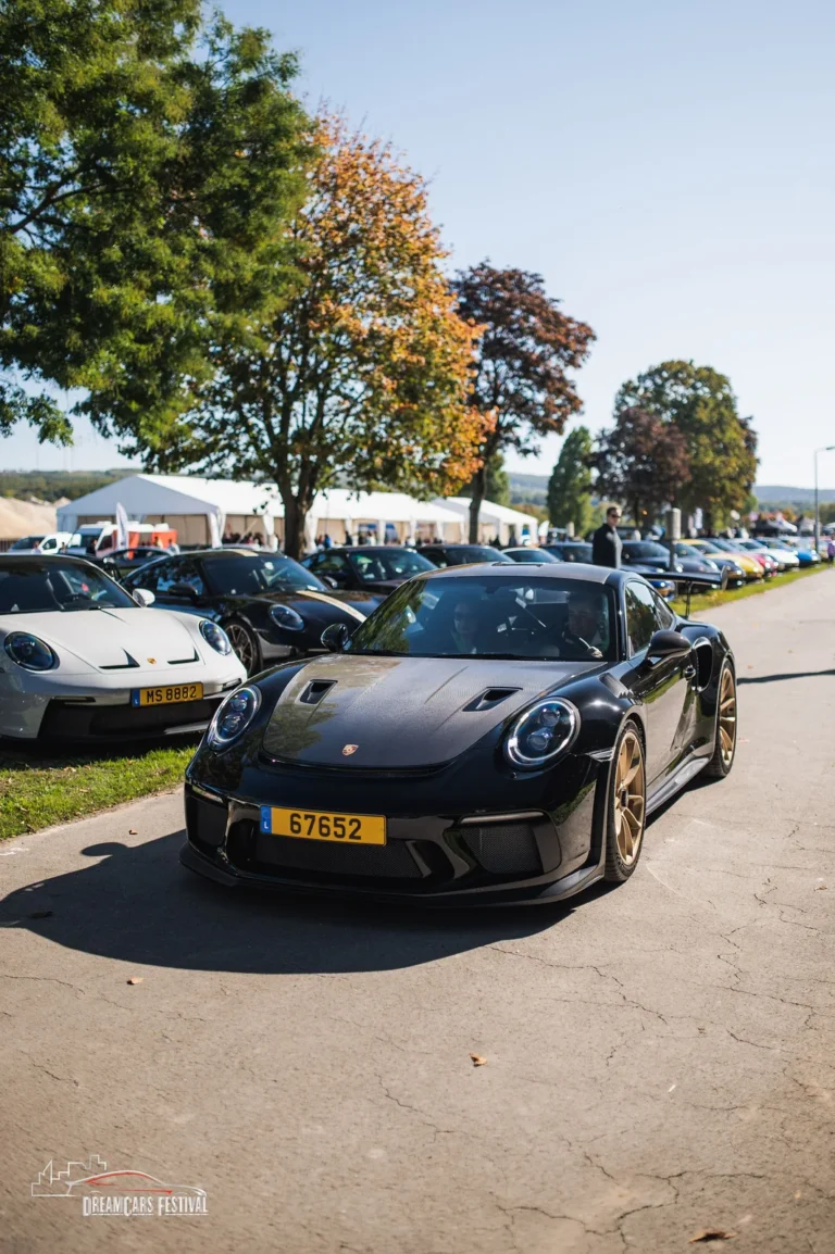 Voitures exposées au Dream Car Festival au Luxembourg