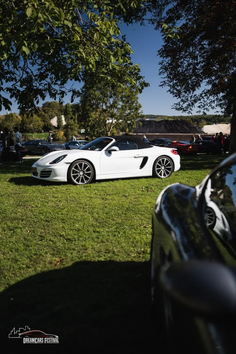 Voitures exposées au Dream Car Festival au Luxembourg