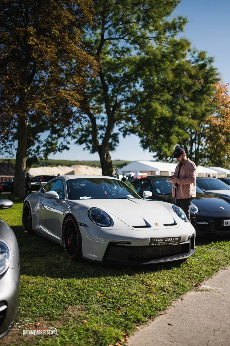 Voitures exposées au Dream Car Festival au Luxembourg