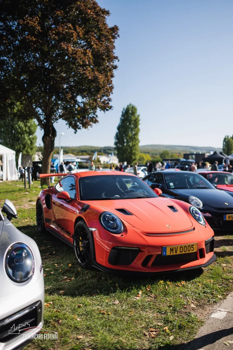 Voitures exposées au Dream Car Festival au Luxembourg