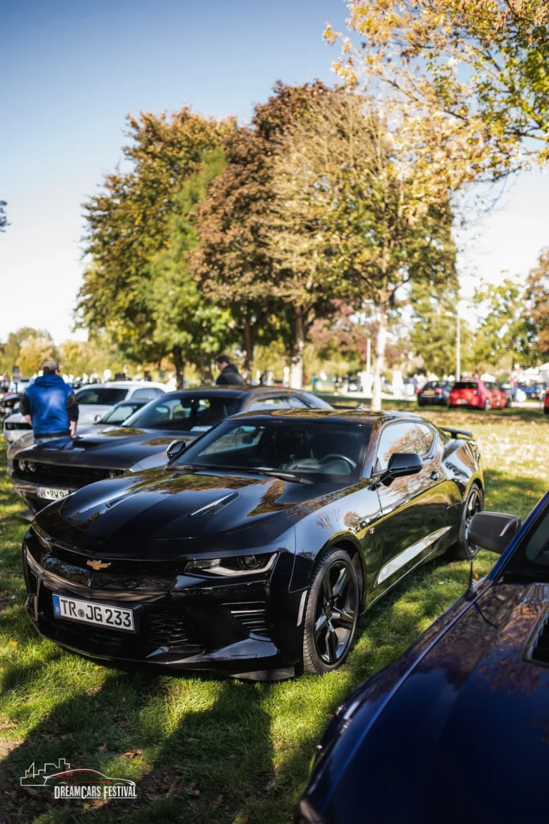 Voitures exposées au Dream Car Festival au Luxembourg