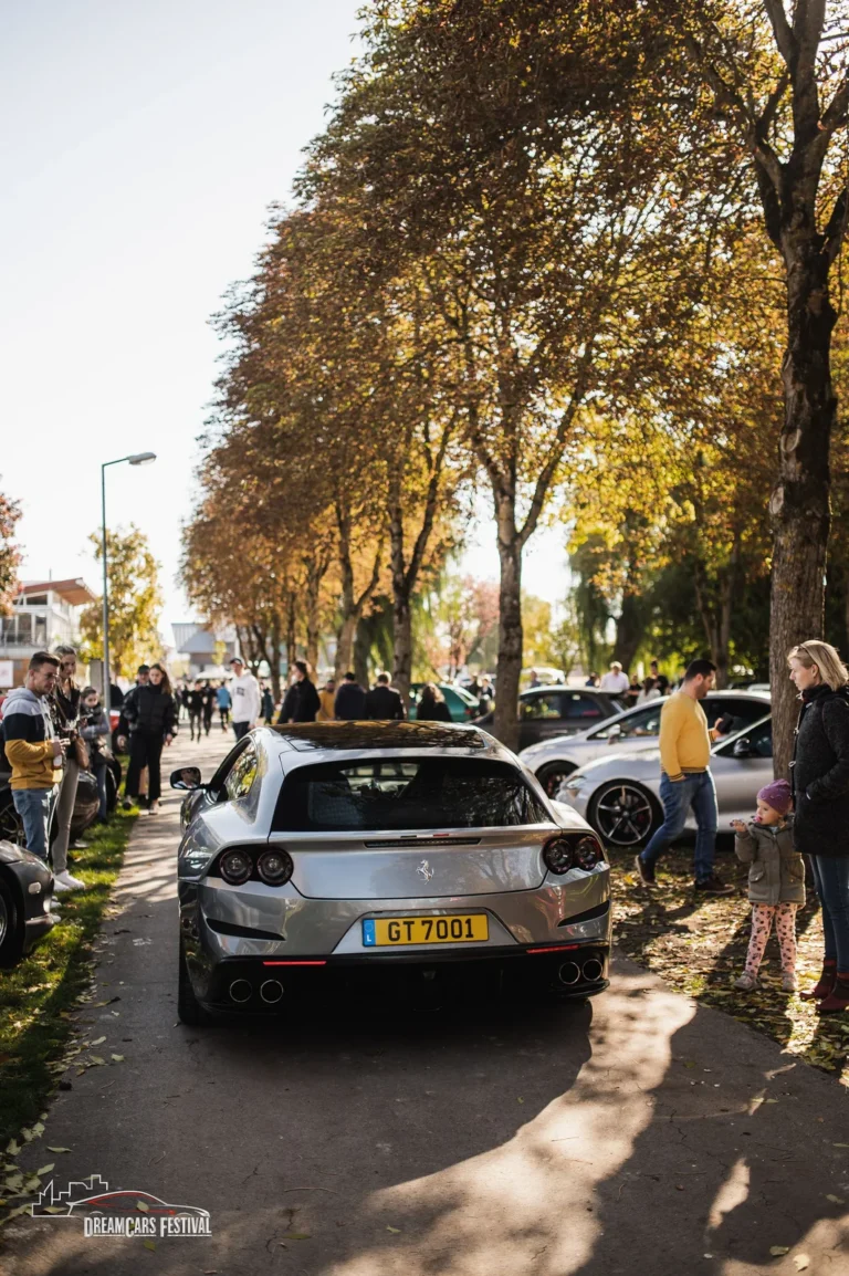 Voitures exposées au Dream Car Festival au Luxembourg