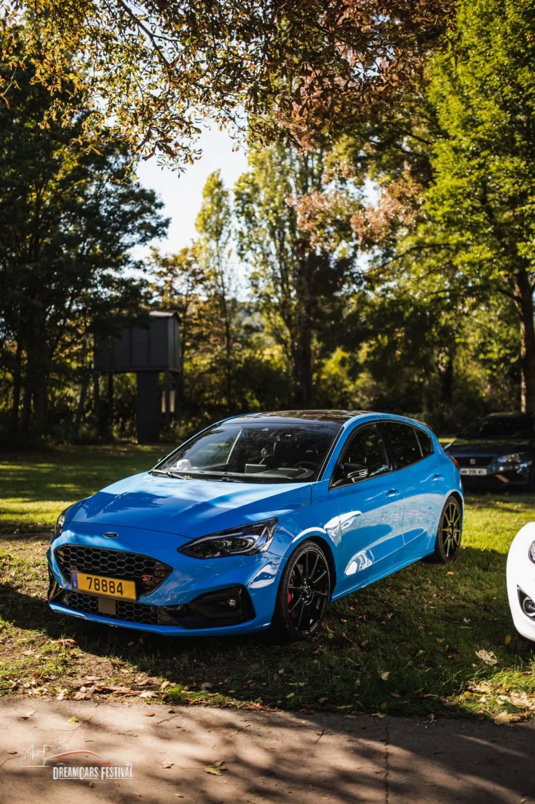 Voitures exposées au Dream Car Festival au Luxembourg