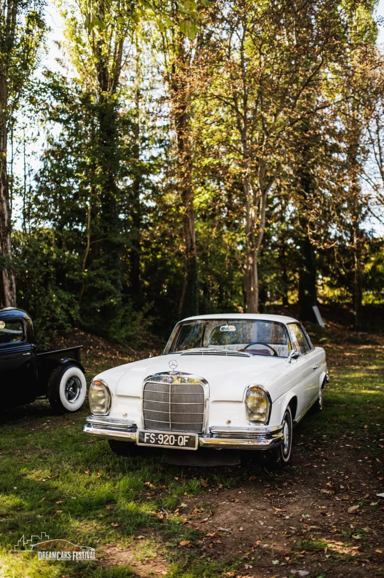 Voitures exposées au Dream Car Festival au Luxembourg