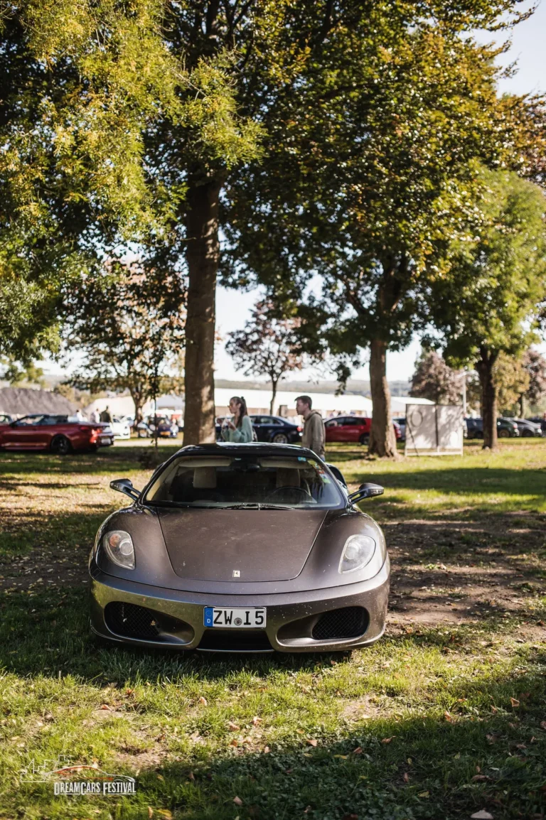 Voitures exposées au Dream Car Festival au Luxembourg