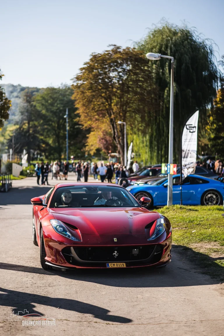 Voitures exposées au Dream Car Festival au Luxembourg
