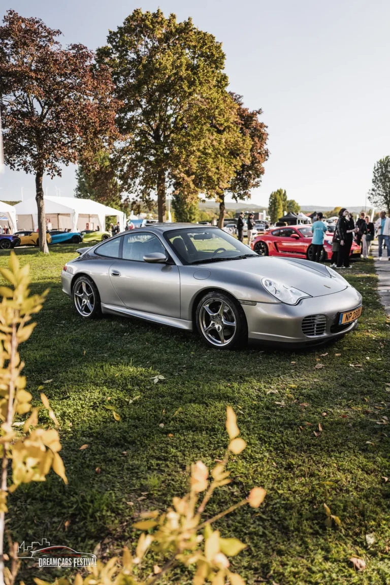 Voitures exposées au Dream Car Festival au Luxembourg