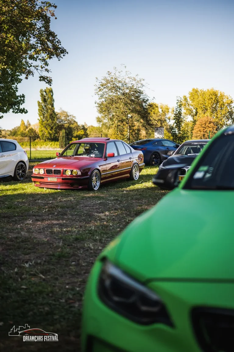 Voitures exposées au Dream Car Festival au Luxembourg