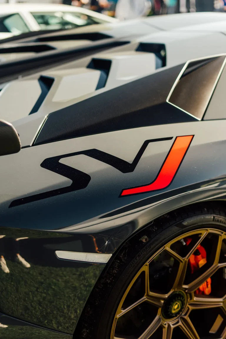 Détail de l’arrière d’une Lamborghini au Dream Car Festival au Luxembourg