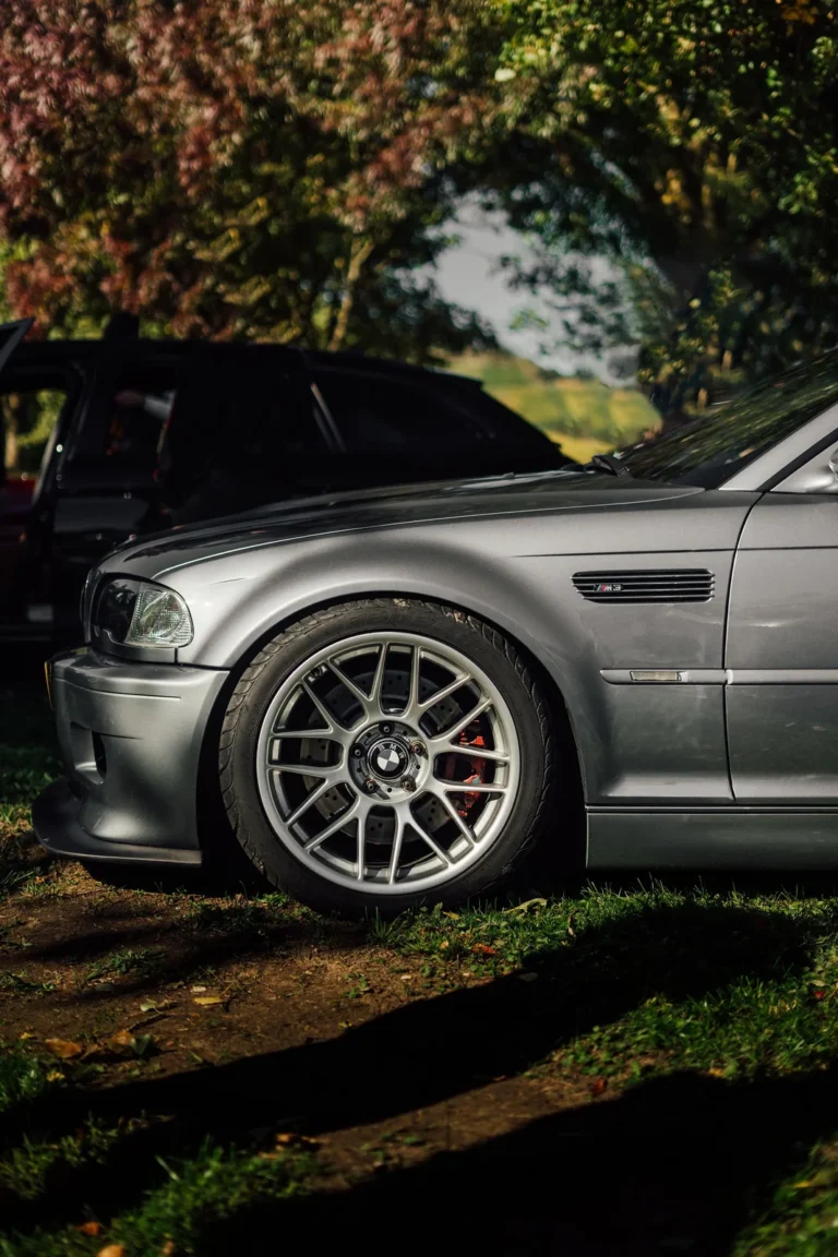 Jante et profil d’une voiture de sport au Dream Car Festival au Luxembourg