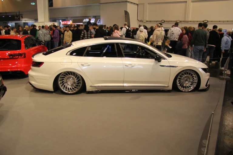 Coupé sportif blanc — Essen Motor Show 2023