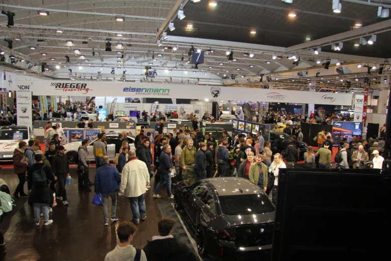 Panorama des halls du salon — Essen Motor Show 2023