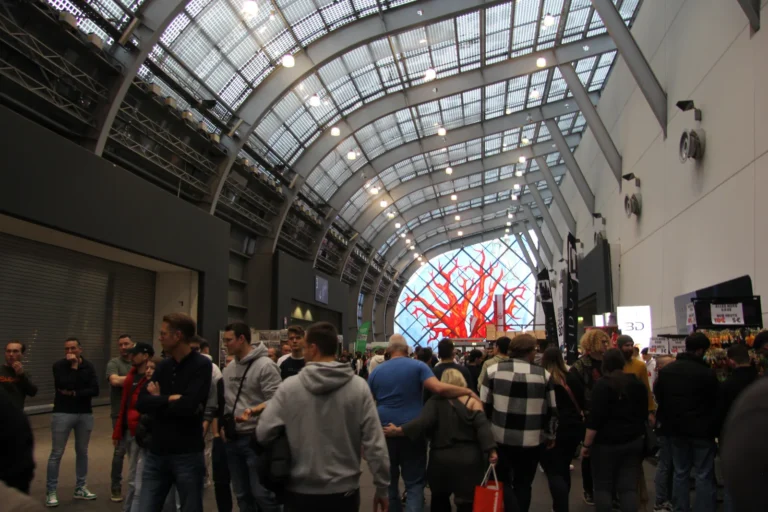 Vue de la verrière et d’une allée — Essen Motor Show 2023