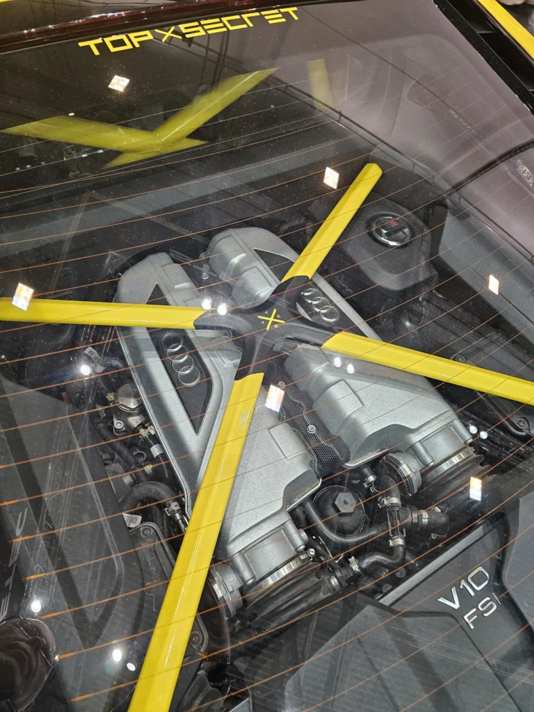 Détail du compartiment moteur à Essen Motor Show 2025