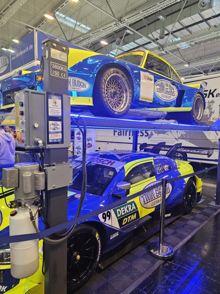 Voitures de compétition exposées à Essen Motor Show 2025