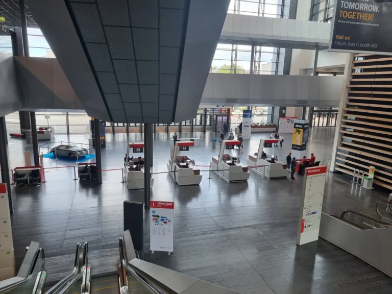 Véhicules exposés et ambiance de la visite d’Automechanika Francfort 2024