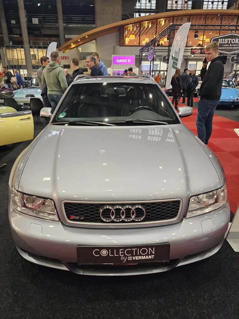 V&eacute;hicule ou d&eacute;tail photographi&eacute; lors de notre visite d&rsquo;InterClassics Bruxelles 2023