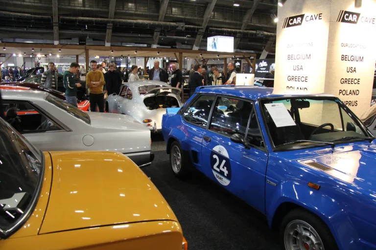 V&eacute;hicule ou d&eacute;tail photographi&eacute; lors de notre visite d&rsquo;InterClassics Bruxelles 2023
