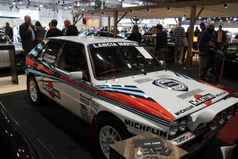 V&eacute;hicule ou d&eacute;tail photographi&eacute; lors de notre visite d&rsquo;InterClassics Bruxelles 2023