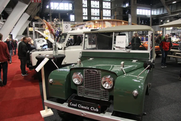 V&eacute;hicule ou d&eacute;tail photographi&eacute; lors de notre visite d&rsquo;InterClassics Bruxelles 2023